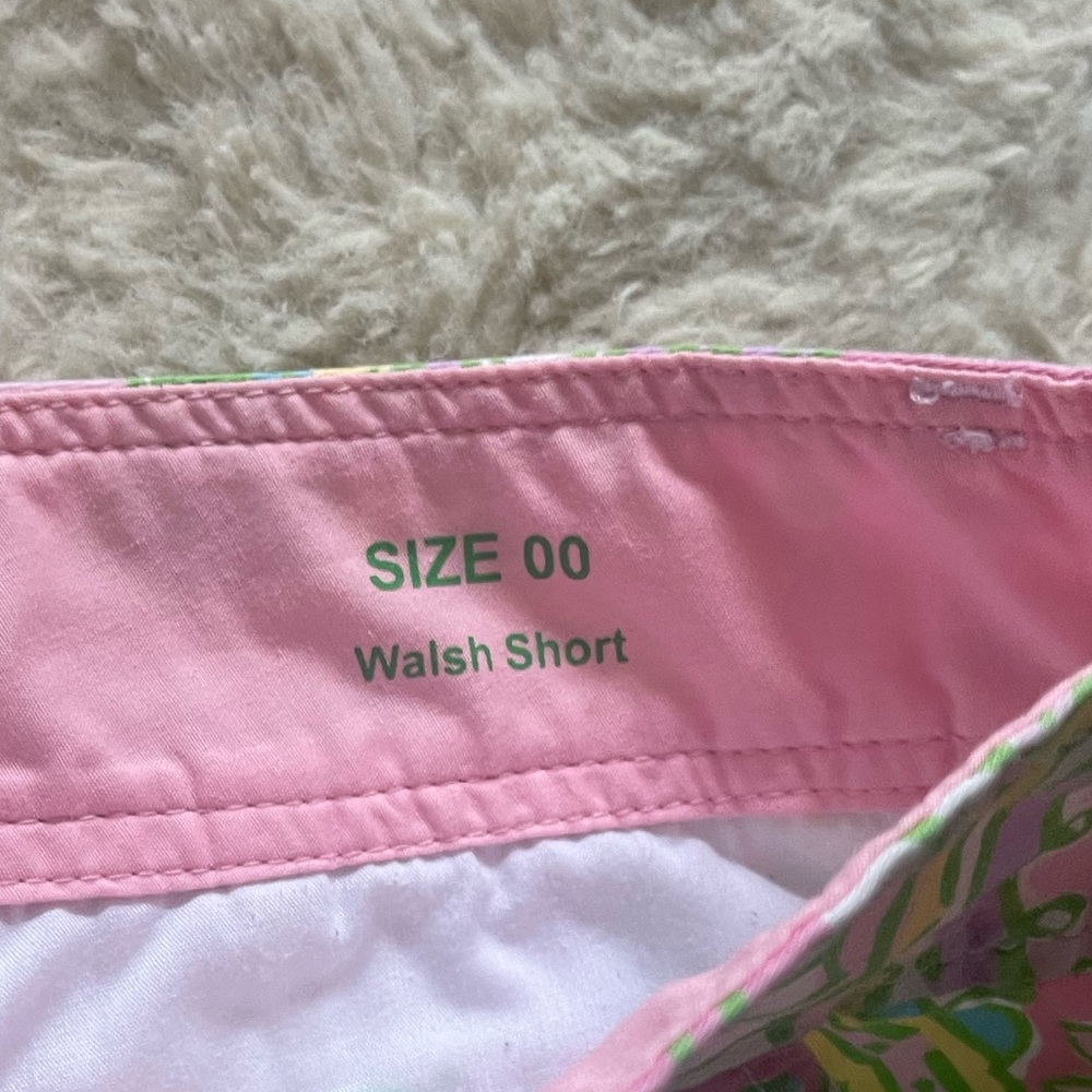 Spring shorts - Picture 2 of 2
